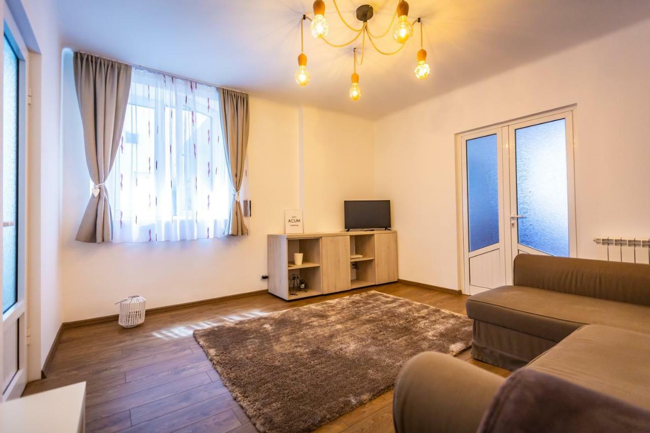 Central Apartment Брашов Екстериор снимка