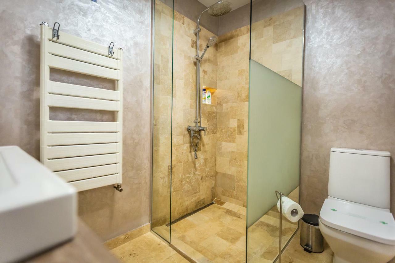 Central Apartment Брашов Екстериор снимка